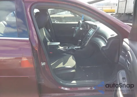 2015 Chevrolet Malibu 1Lt из США, поврежденный, VIN 1G11C5SL6FF124207